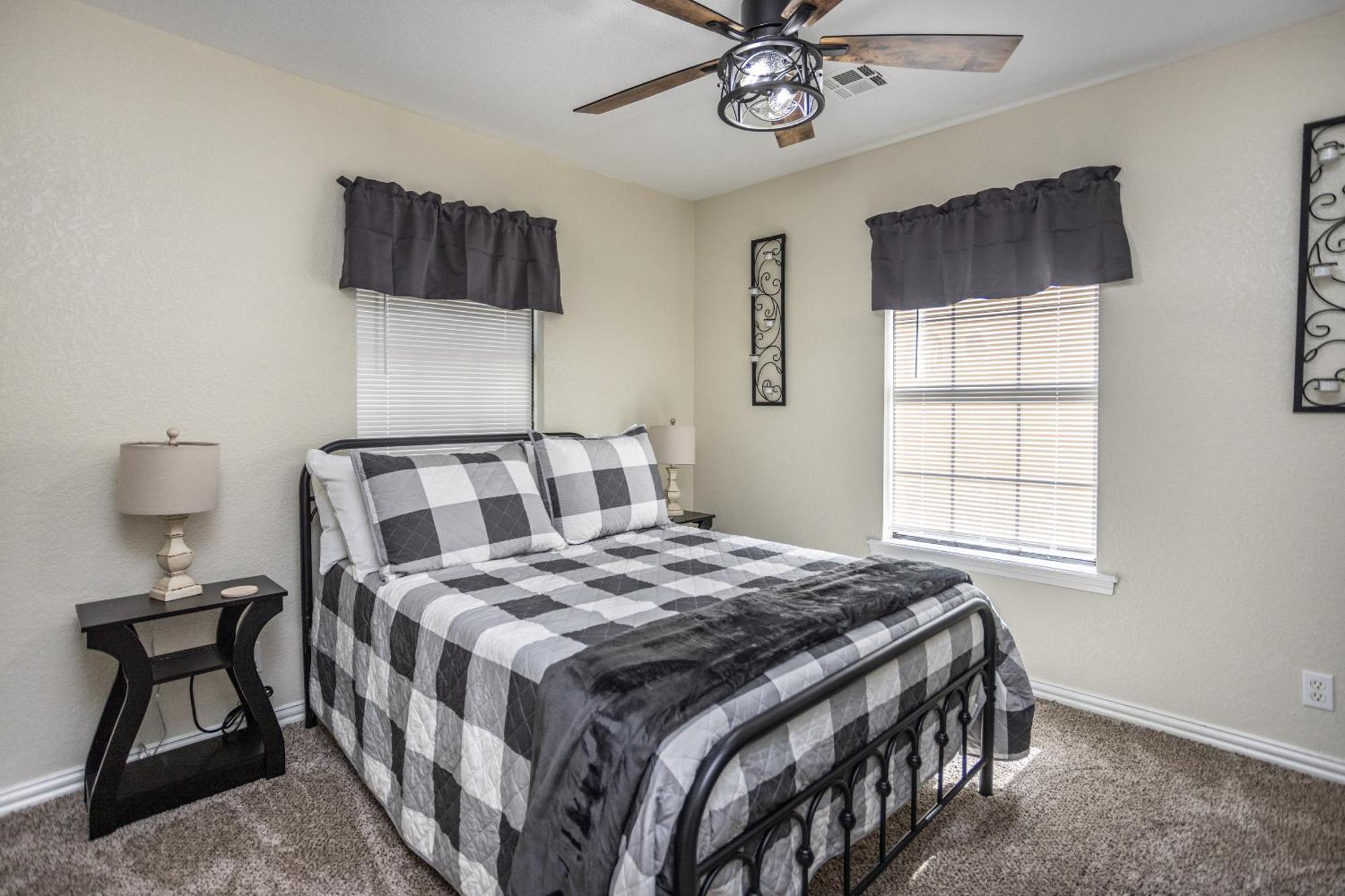 Tranquil 3-Bedroom Cabin Near Winstar Casino タッカービル エクステリア 写真
